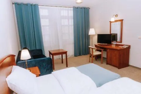 Goscinne Piastowska Herberg Chojna